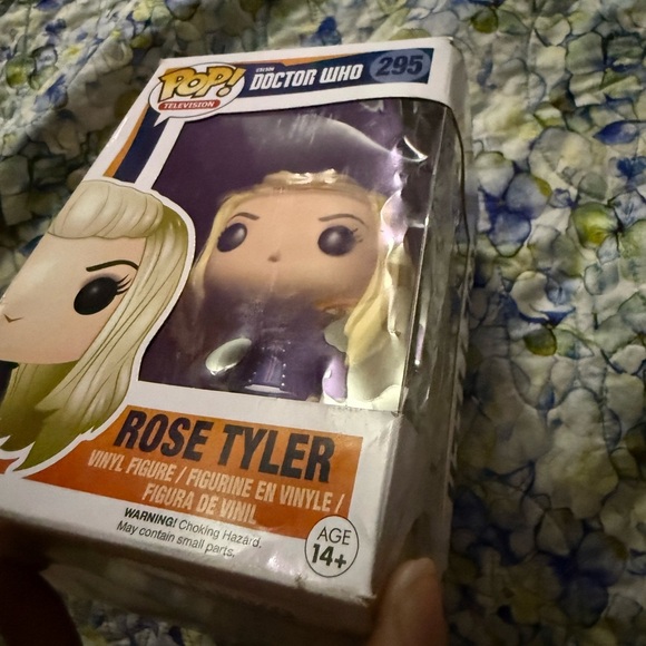 Funko Pop! Doctor Who - Rose Tyler Funko Pop Figure - Picture 9 of 16